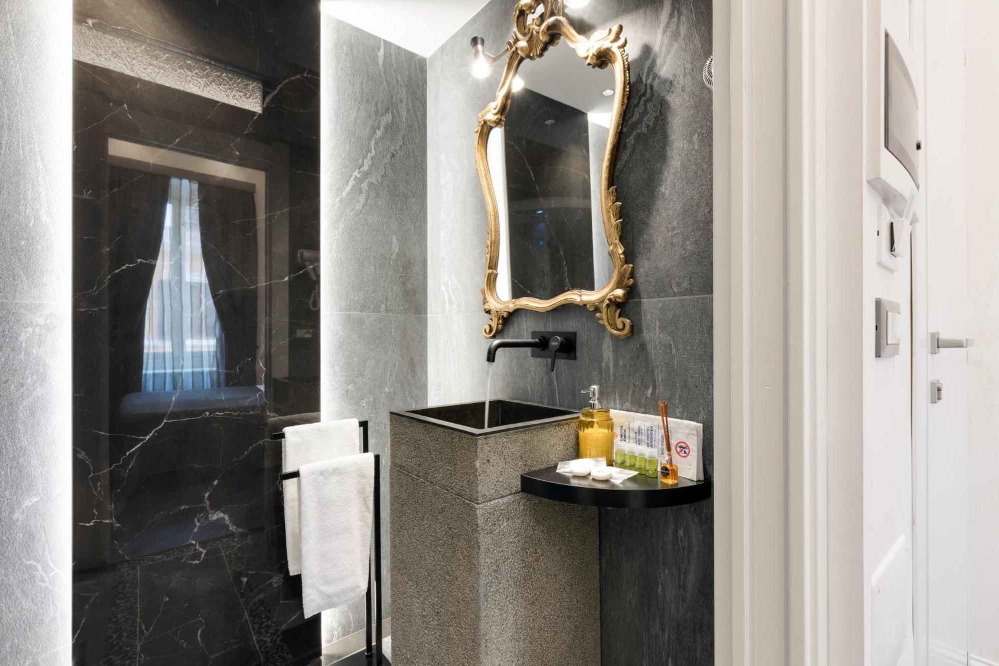 Antiqua Domus Hotel Rome Luaran gambar